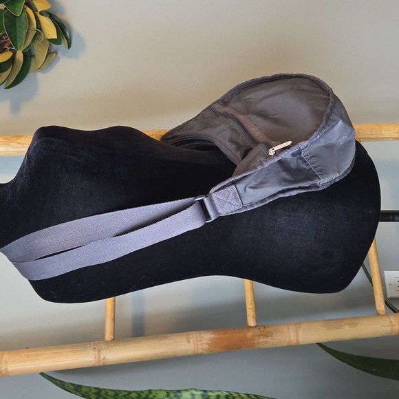 Lesportsac Crescent Shoulder Bag - Picture 3 of 8